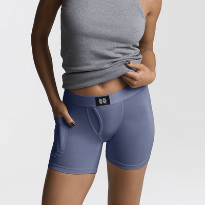 Dayana wears a size S