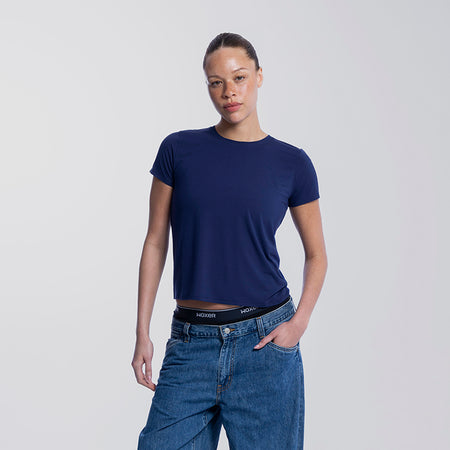 Sam wears a size S