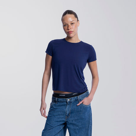 Sam wears a size S
