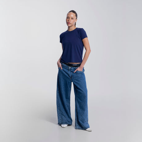 Sam wears a size S
