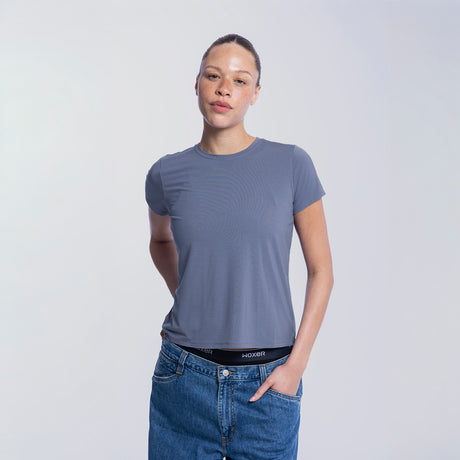 Sam wears a size S