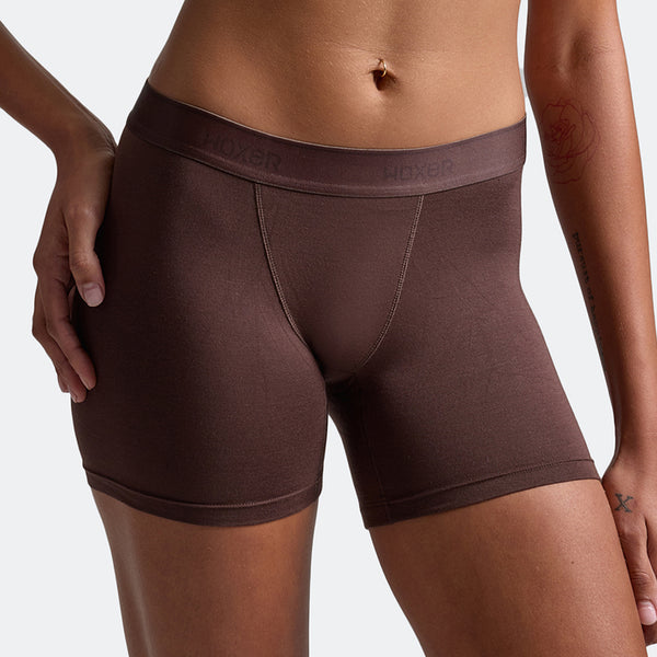 Alena wears a size S