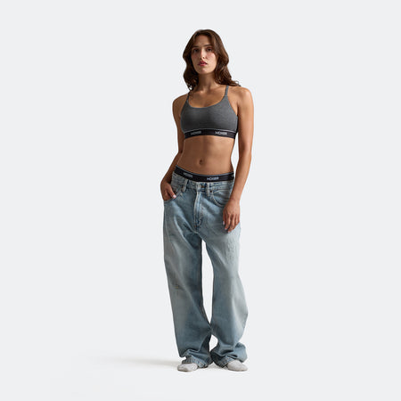Dayana wears a size S