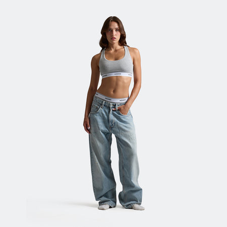 Dayana wears a size S