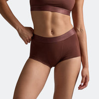 Dayana wears a size S