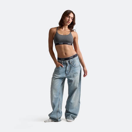 Dayana wears a size S