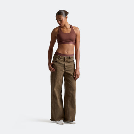 Alena wears a size S