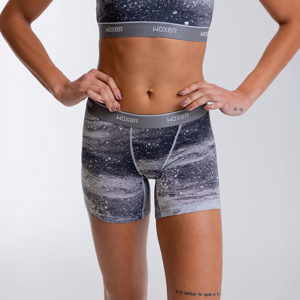 Alena wears a size S