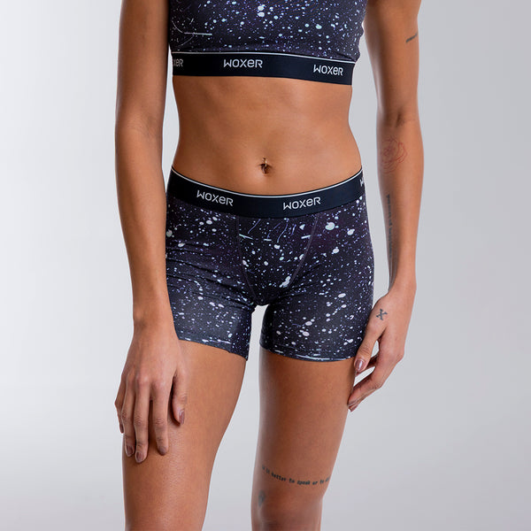 Alena wears a size S