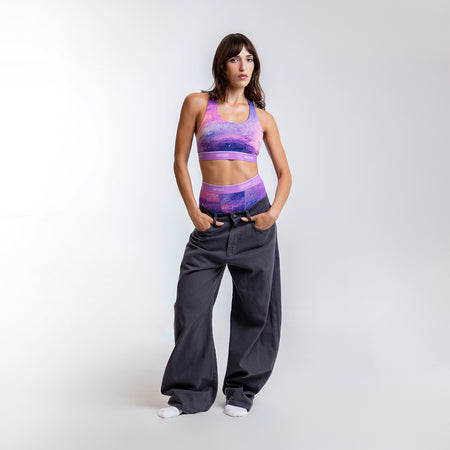 Dayana wears a size S