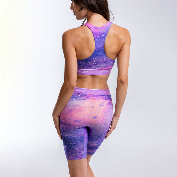 Dayana wears a size S