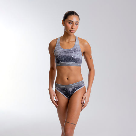 Alena wears a size S