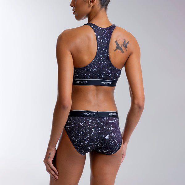 Alena wears a size S