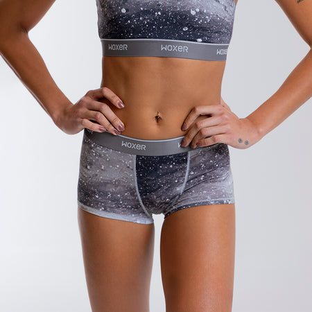 Alena wears a size S