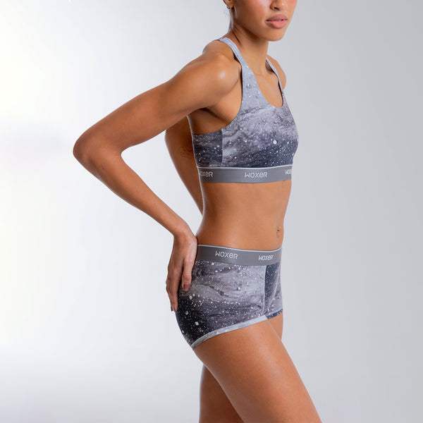 Alena wears a size S