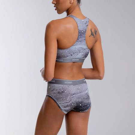 Alena wears a size S