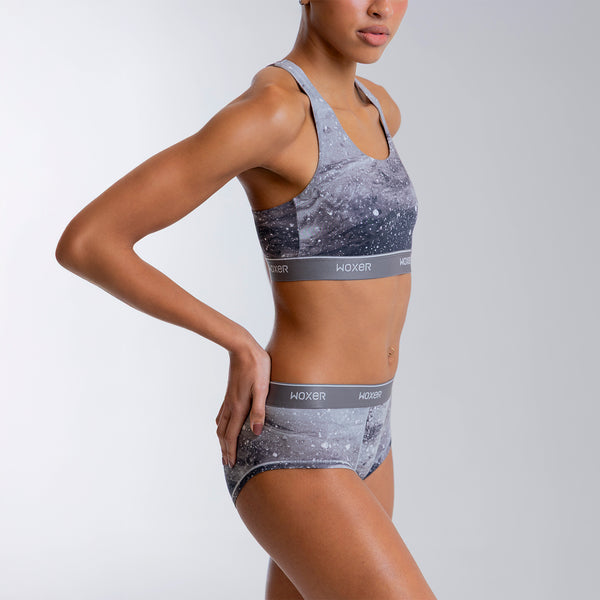 Alena wears a size S