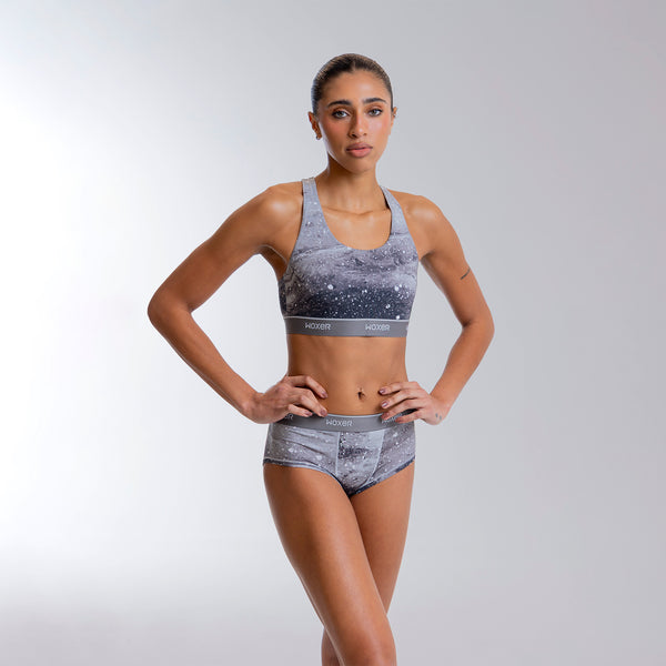 Alena wears a size S