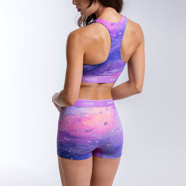 Dayana wears a size S