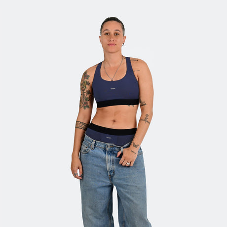 Tay wears a size M
