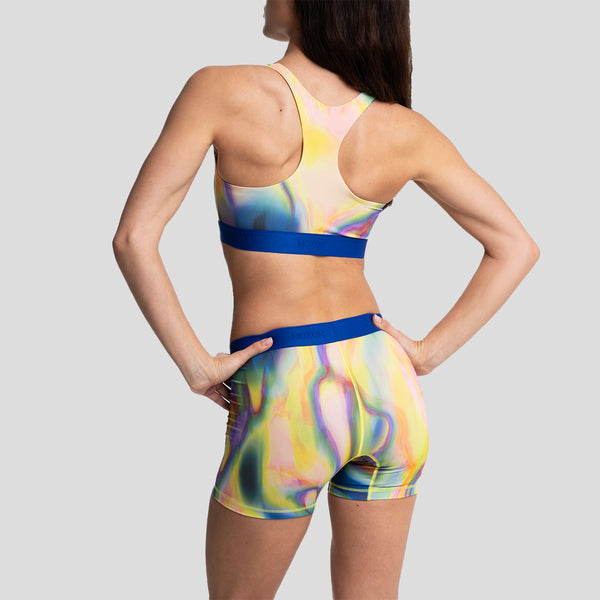 Alexia wears a size S