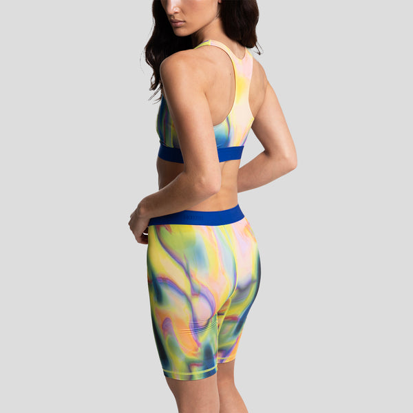 Alexia wears a size S