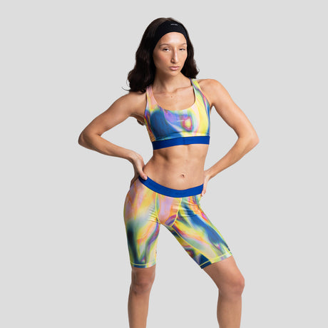 Alexia wears a size S