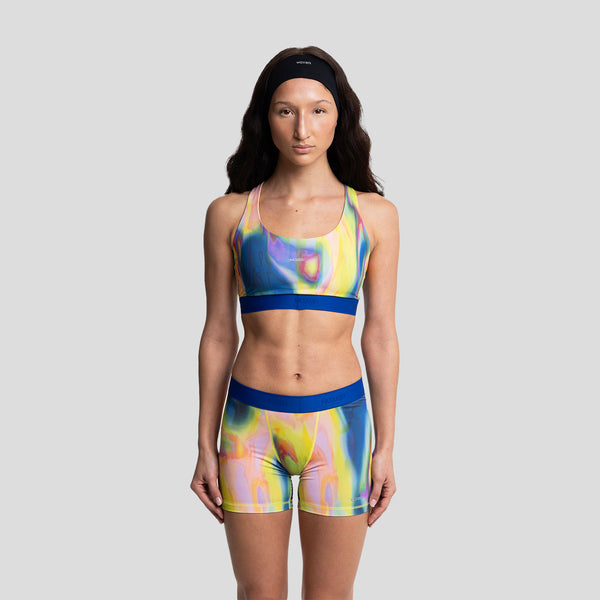 Alexia wears a size S