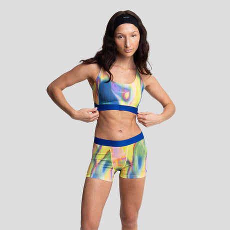 Alexia wears a size S