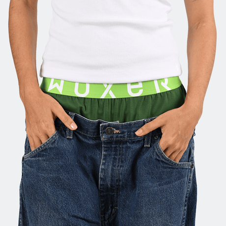 Haiwen wears a size S