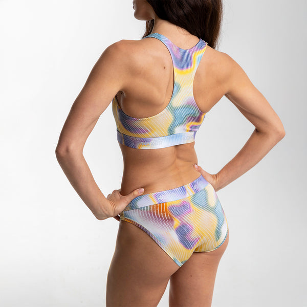 Alexia wears a size S