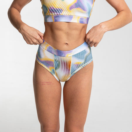 Alexia wears a size S