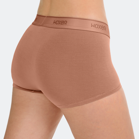 Juliana wears a size M