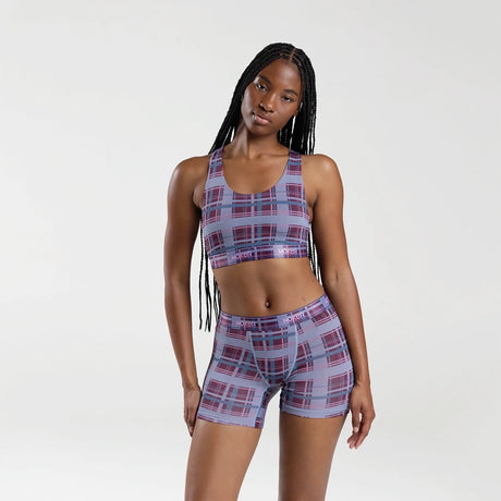 Maelyn wears a size S