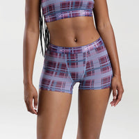 Maelyn wears a size S