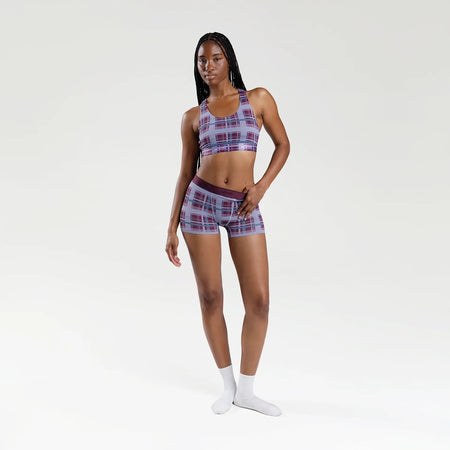 Maelyn wears a size S