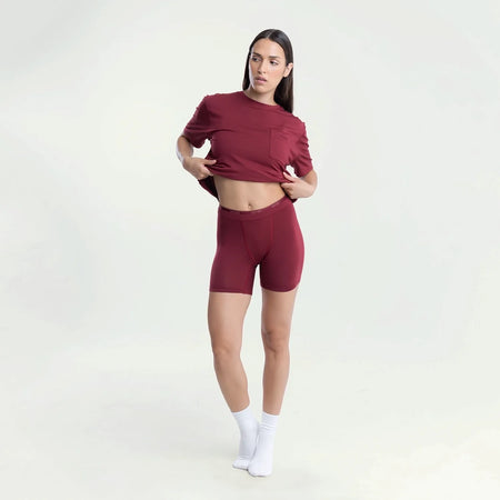 Dayana wears a size S