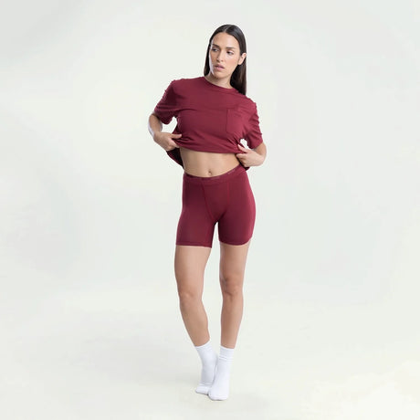 Dayana wears a size S