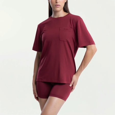 Dayana wears a size S