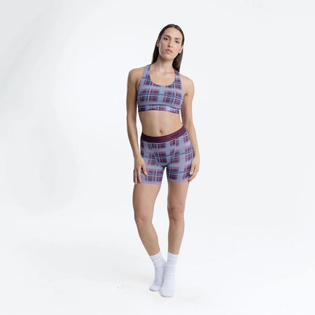 Dayana wears a size S