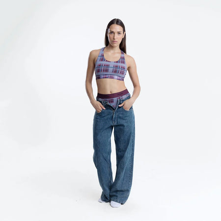 Dayana wears a size S