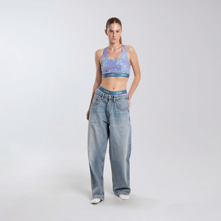 Eliza wears a size S