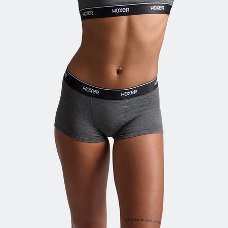 Alena wears a size S