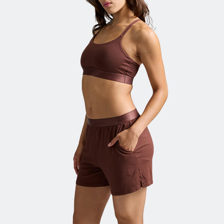 Dayana wears a size S