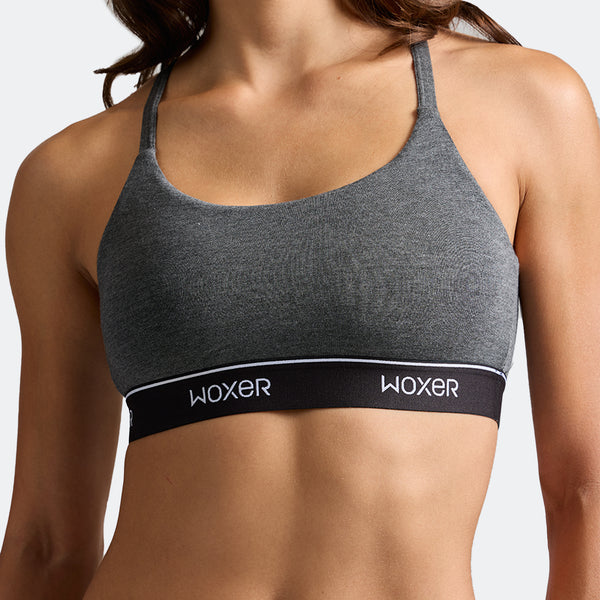 Dayana wears a size S