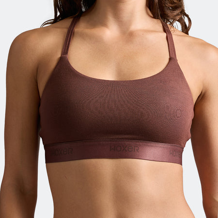 Dayana wears a size S