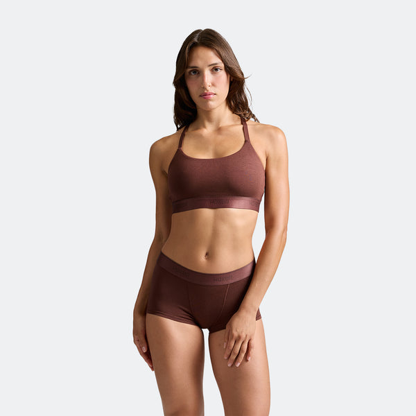 Dayana wears a size S