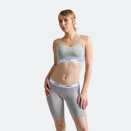 Kaytie wears a size S