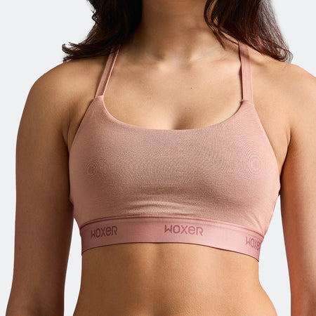 Maya wears a size S