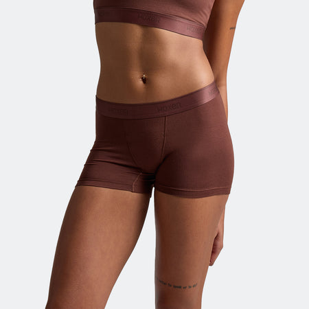 Alena wears a size S